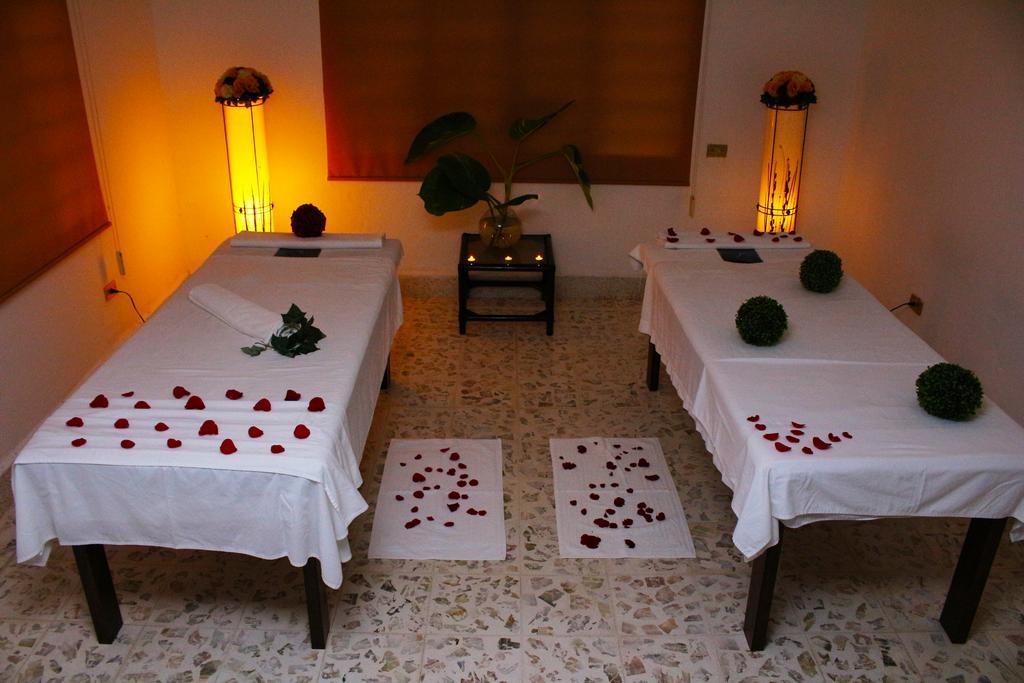 Hotel Spa Taninul Los Puentes ภายนอก รูปภาพ