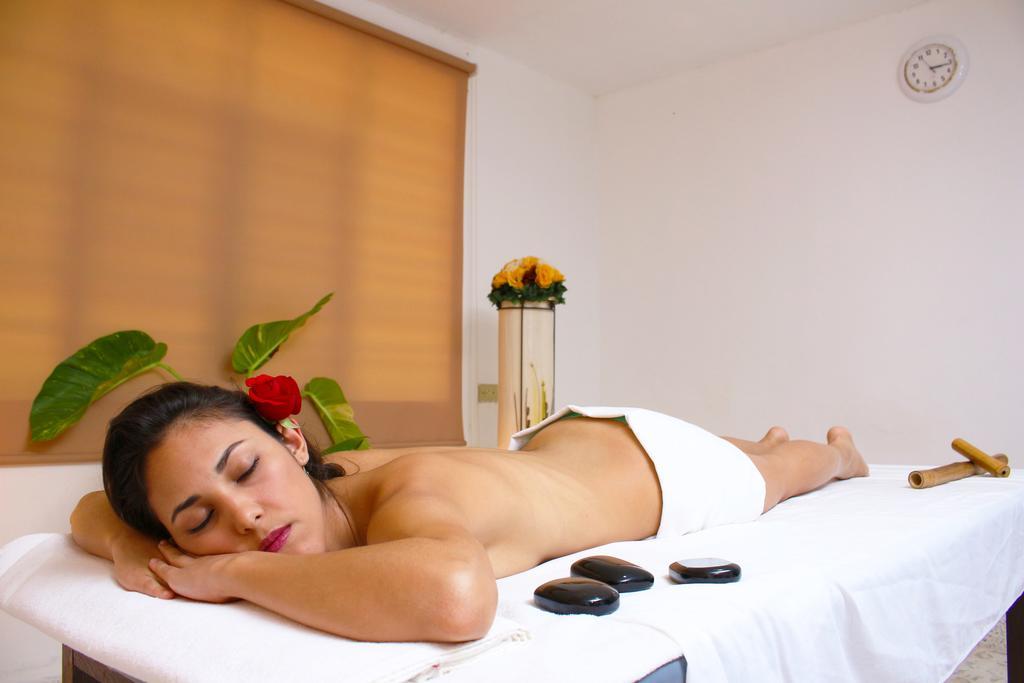 Hotel Spa Taninul Los Puentes ภายนอก รูปภาพ