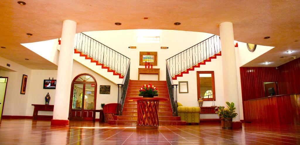 Hotel Spa Taninul Los Puentes ภายนอก รูปภาพ