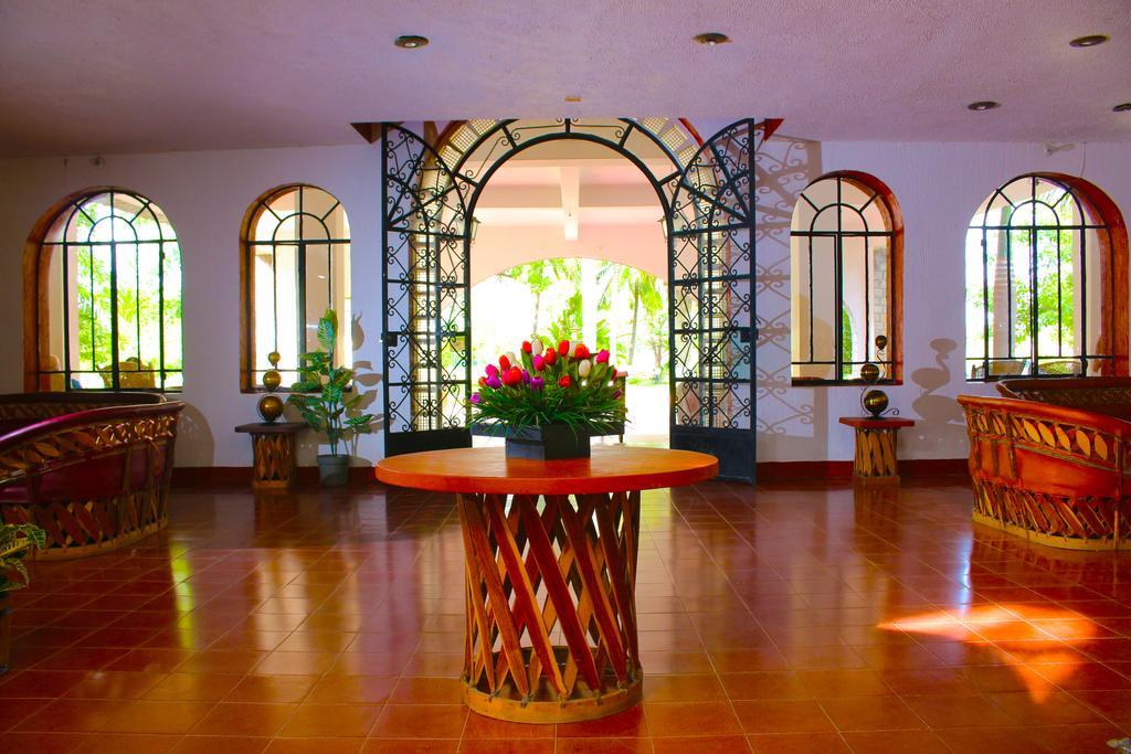 Hotel Spa Taninul Los Puentes ภายนอก รูปภาพ