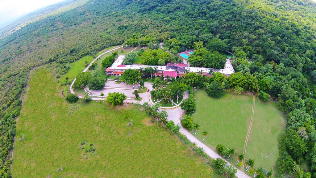 Hotel Spa Taninul Los Puentes ภายนอก รูปภาพ